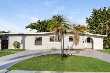 5835 SW 117th Ave Miami, FL 33183